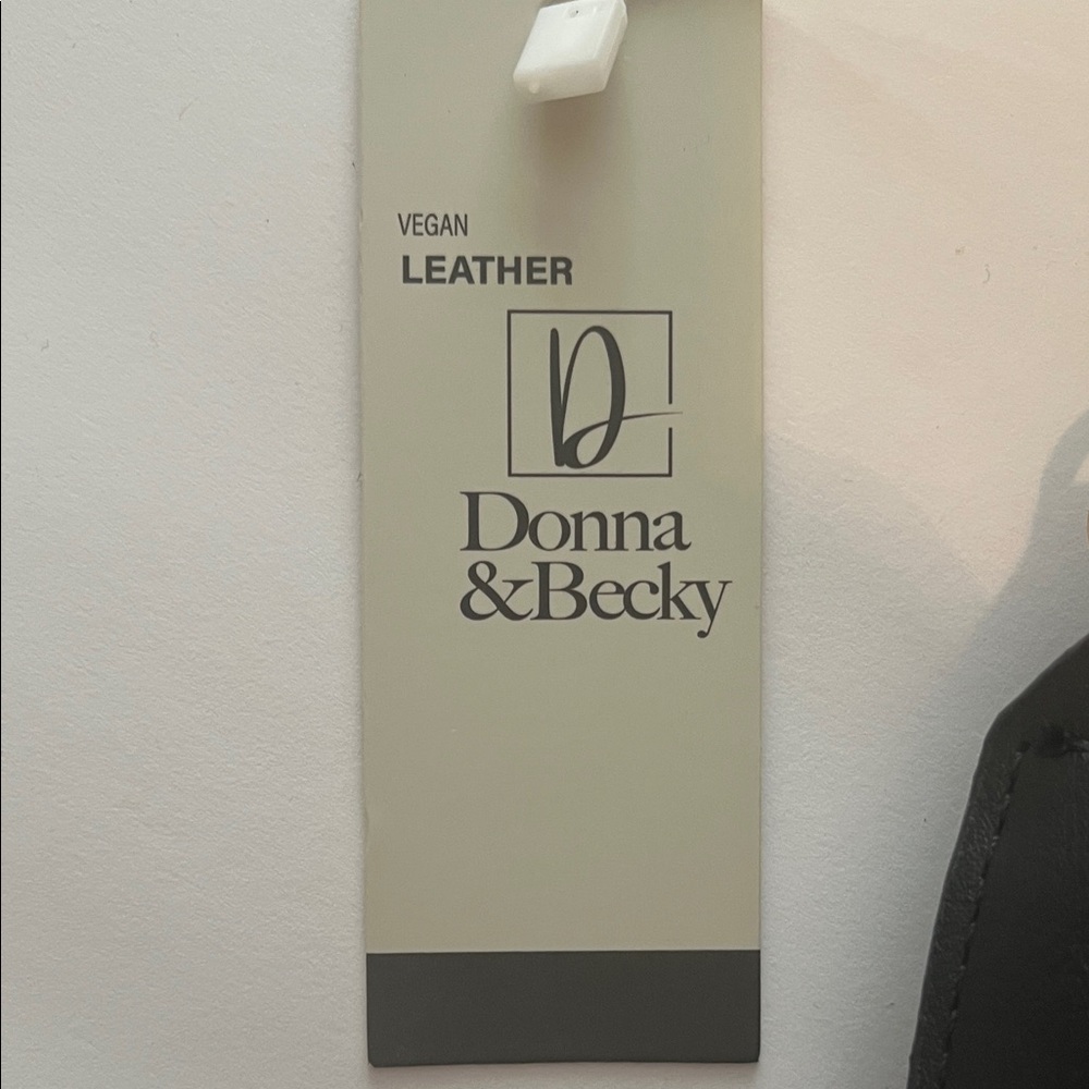 Donna & Becky Black Vegan Leather Esther Crossbody Purse NWT Adjustable Strap - Picture 11 of 12